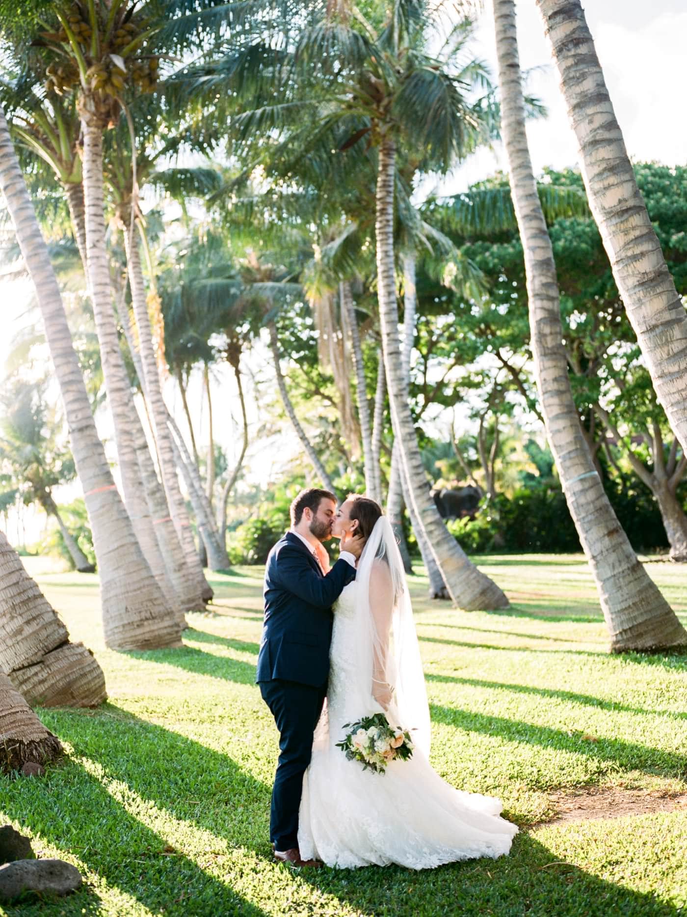 Maui Hawaii wedding photographers Anna Delores